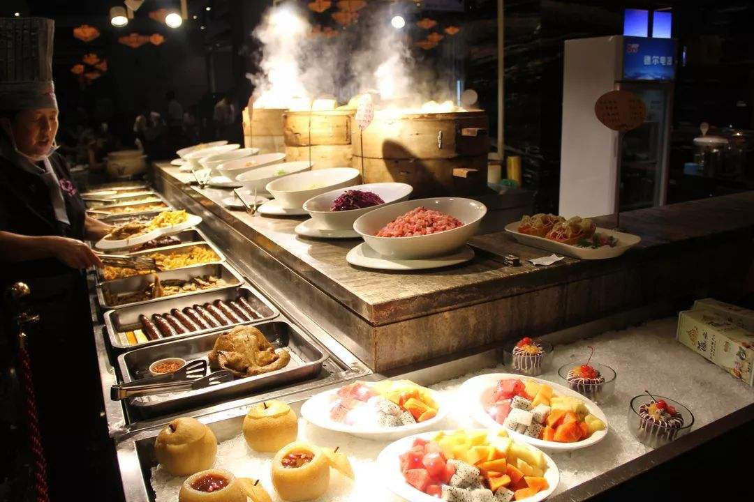 日本料理如何在餐饮空间设计中，打造一个开放式厨房？